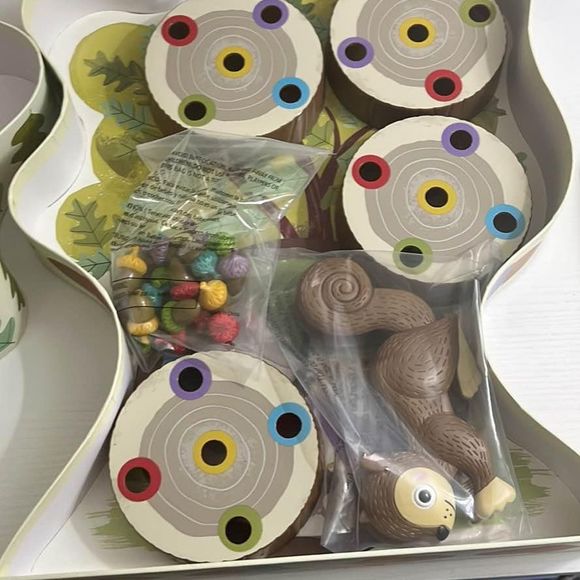 New- The Sneaky, Snacky Squirl Book AND Game - Picture 2 of 3